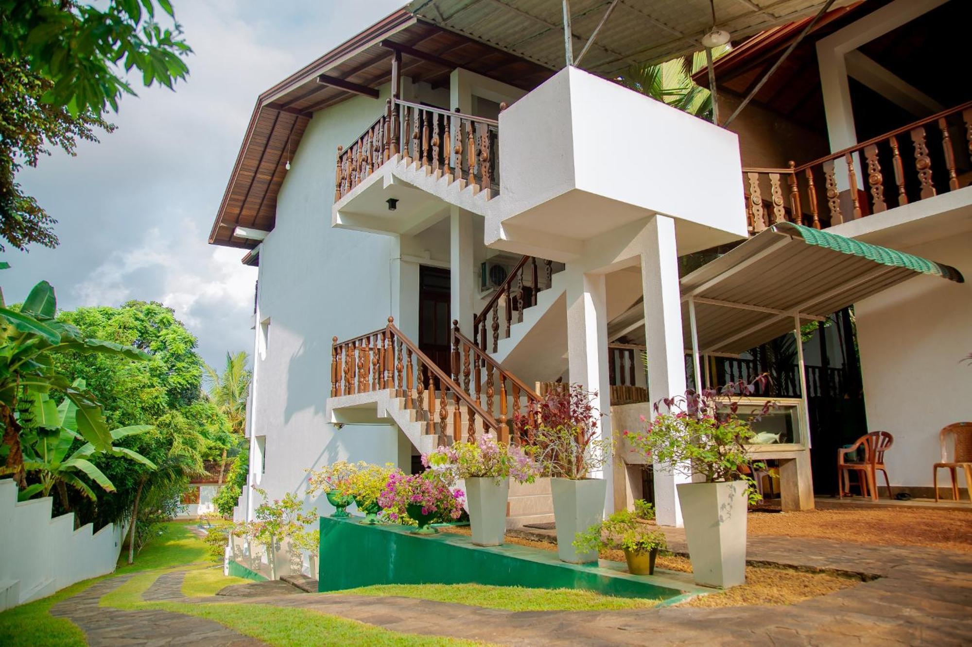 Rockery Villa Ayurveda Bentota Kültér fotó