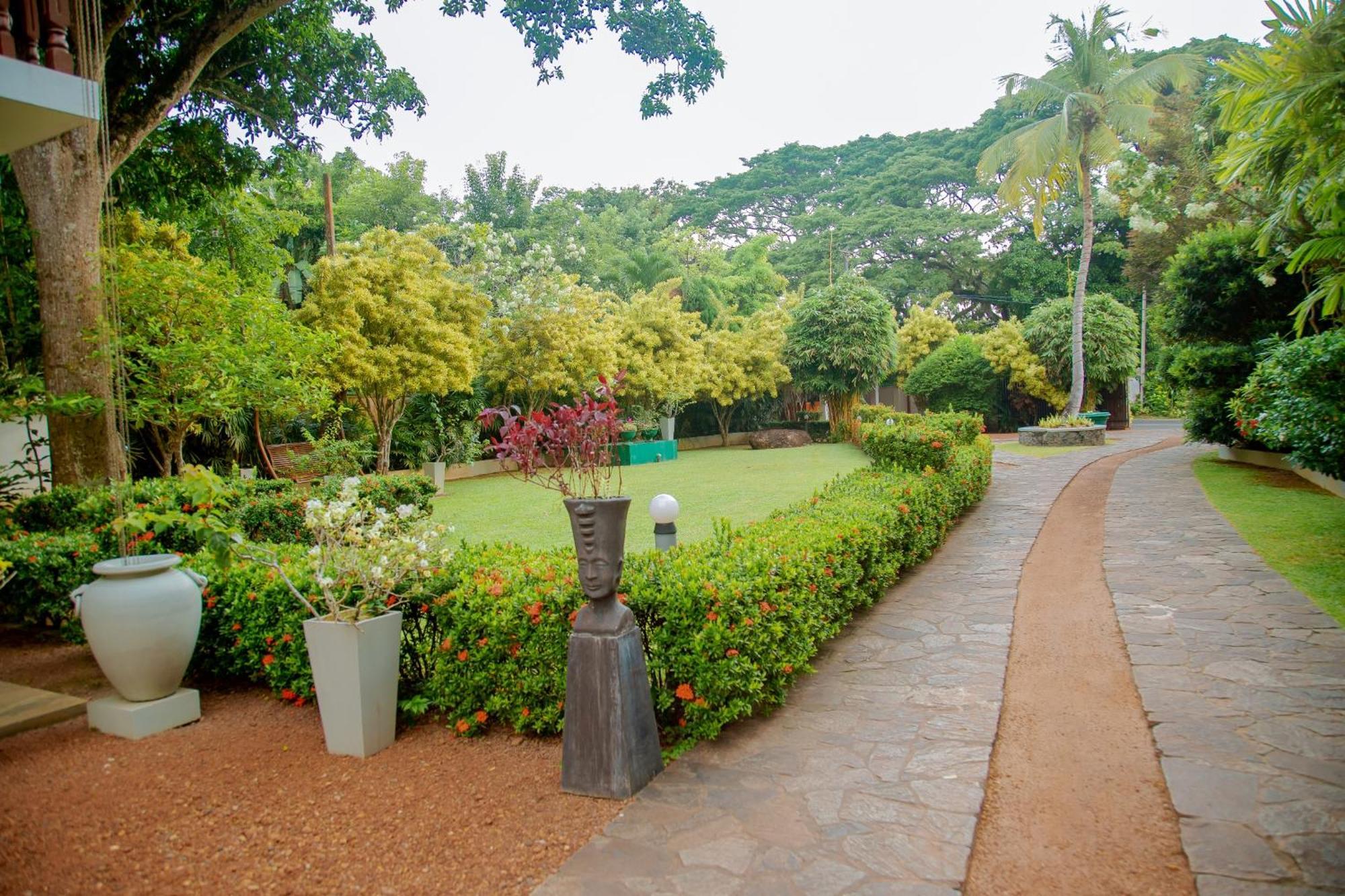Rockery Villa Ayurveda Bentota Kültér fotó