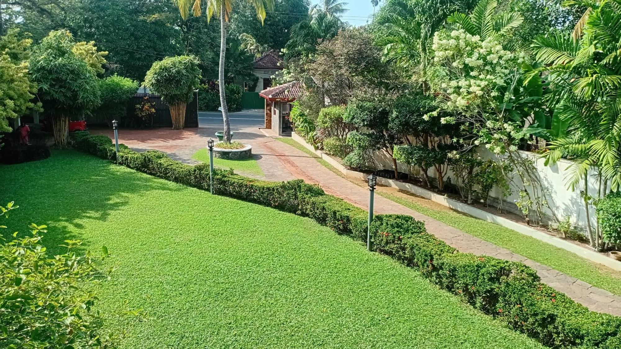 Rockery Villa Ayurveda Bentota Kültér fotó